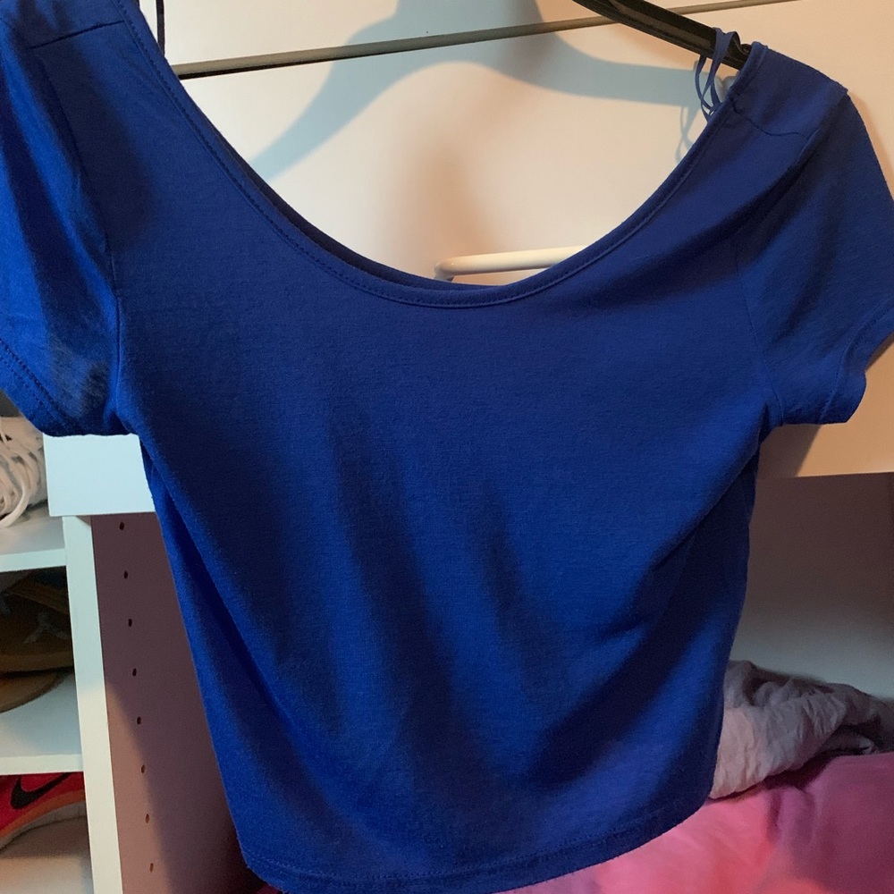 Blue crop top